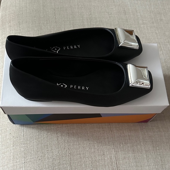 Katy Perry Black Loafers with Silver Square Detail - Picture 2 of 8